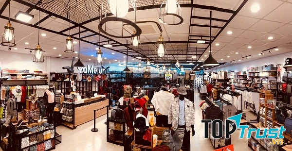 Shop trên đường Quang Trung