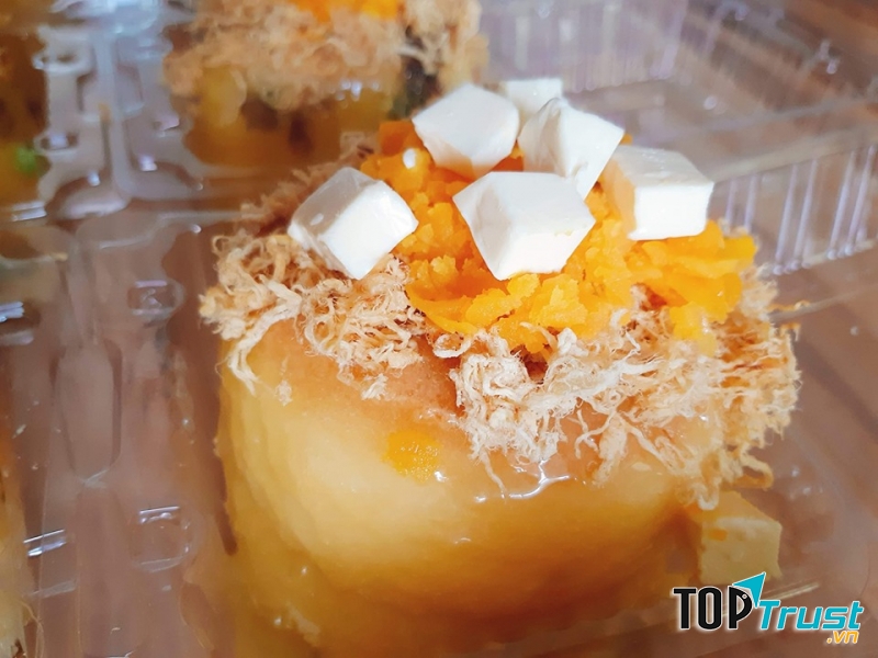 Nếu bạn đặt bánh để làm quà tặng thì có thể order trước kiểu dáng cũng như loại hộp bánh cho phù hợp với sở thích của mình.