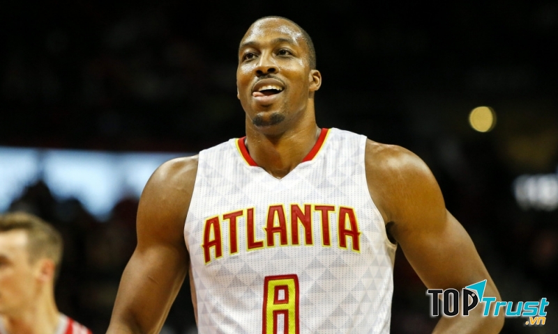 Dwight Howard mới chuyển sang chơi ở Atlanta Hawks