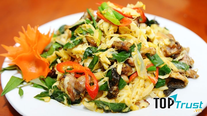 Ếch xào Măng - Nguồn Internet