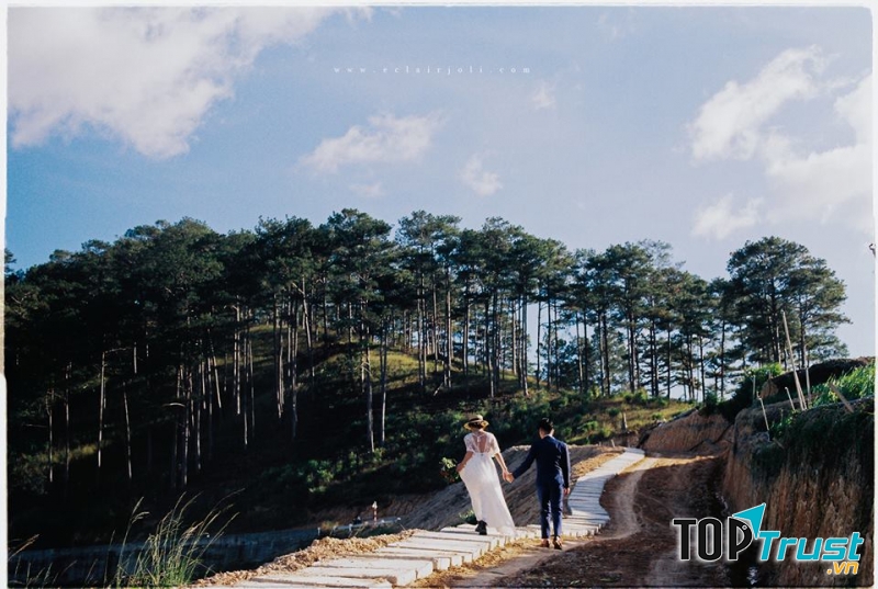 Éclair Joli  đã tạo cho mình dấu ấn vô cùng đặc biệt khi cho ra đời những album cưới hoàn hảo