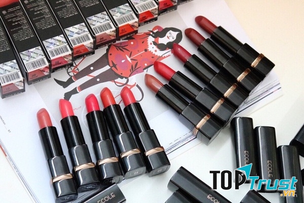 Ecole Shine Black Lipstick