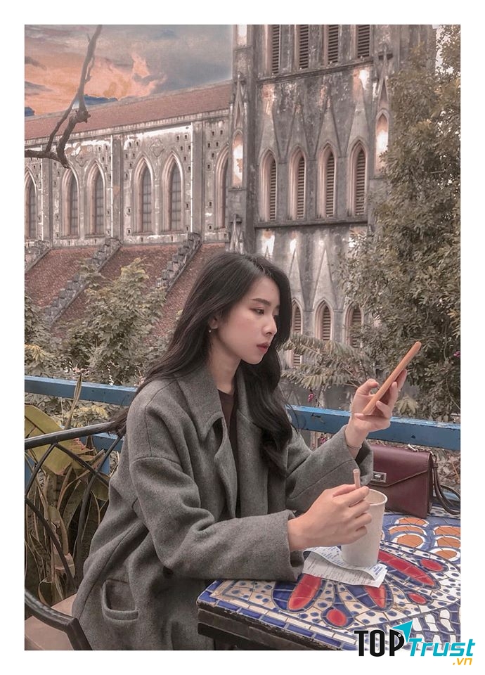 Eden Coffee số 2 Nhà Thờ
