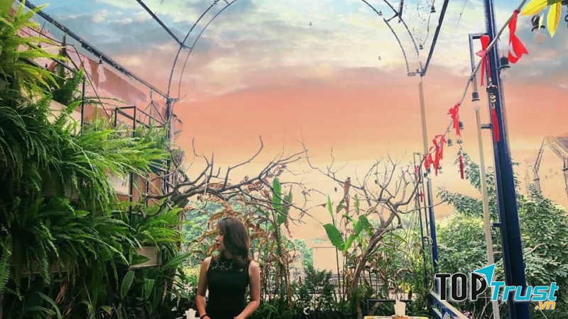 Eden Coffee số 2 Nhà Thờ