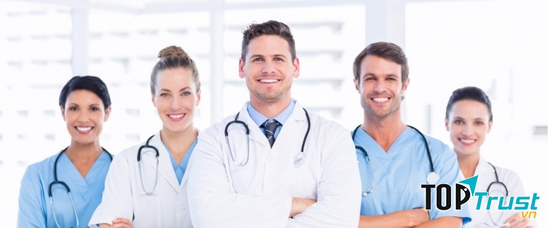 Đội ngũ bác sĩ hỗ trợ tư vấn