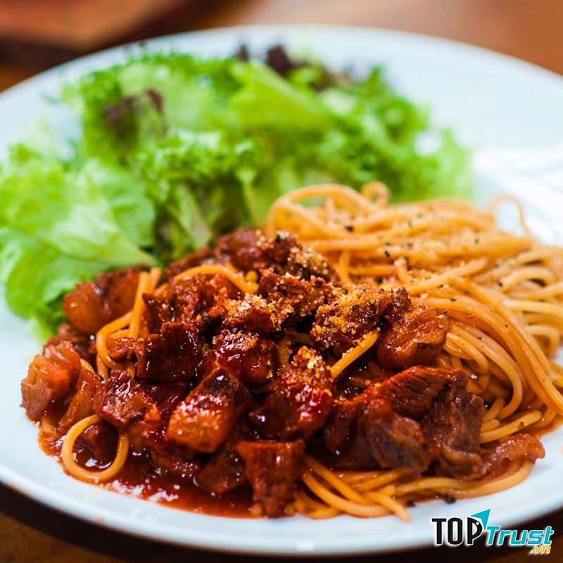 Có nhiều loại mì ý để thực khách chọn lựa