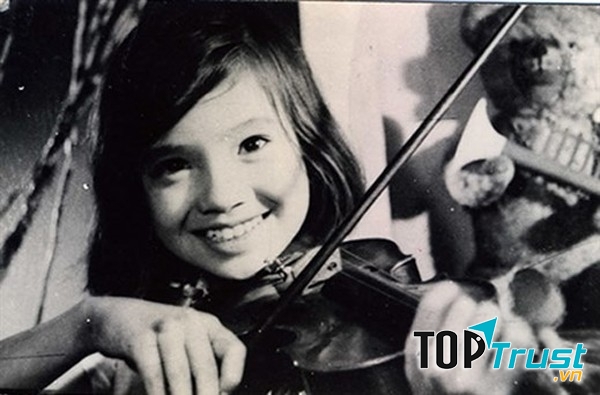 Diễn viên Lan Hương trong vai Ngọc Hà