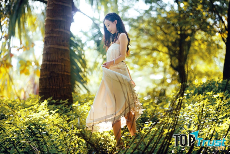 Em không yêu em thì ai yêu em?