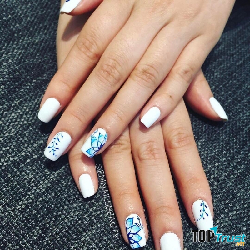 Mẫu mới tại EM Nails & Beauty