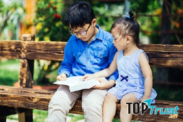 Em thương anh trai của em lắm.