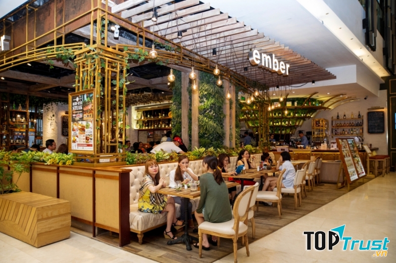 Ember - Restaurant & Café