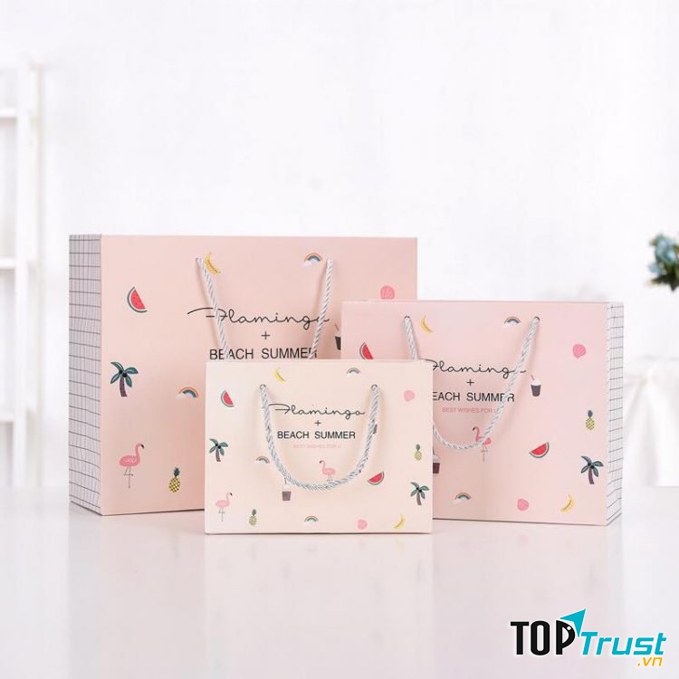 Những sản phẩm được bày bán tại Emoji Shop đều vô cùng đáng yêu