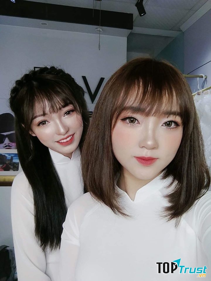 Én Triệu Makeup Store