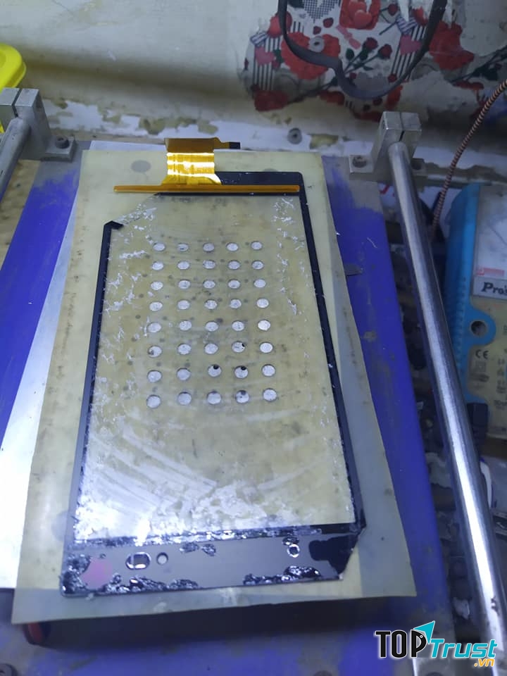 Ép kính điện thoại Bảo Khang