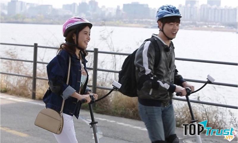 Eric Nam luôn ân cần và chăm sóc cho Solar