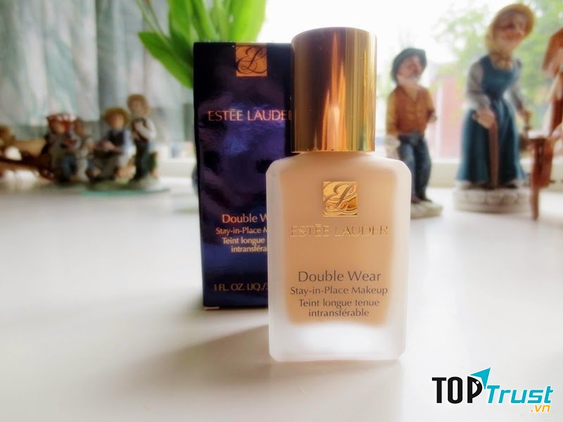Estee Lauder Double Wear Stay in Place SPF10