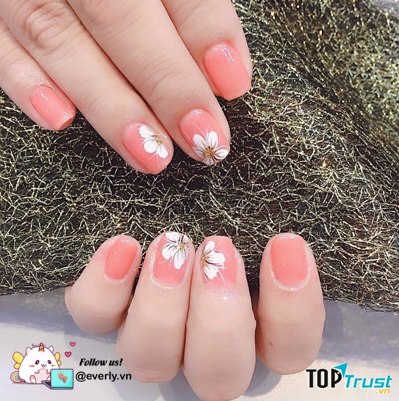 Everly - Nail Beauty & Spa