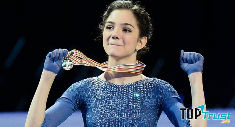 Evgenia Armanovna Medvedeva sinh năm 1999