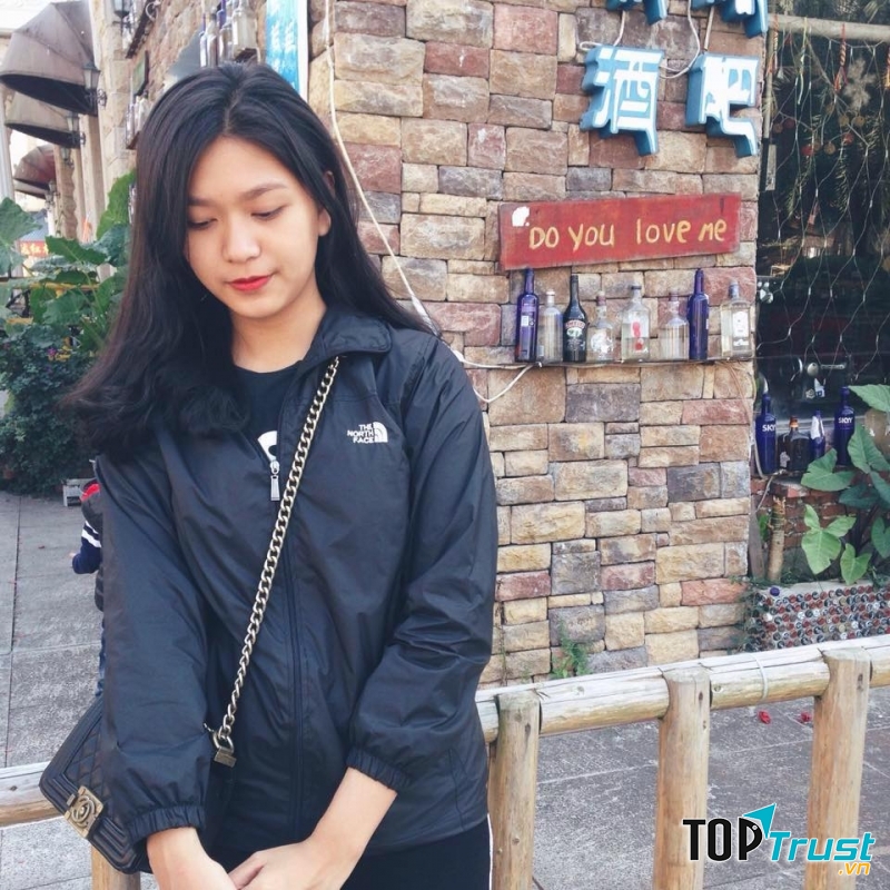 Hình ảnh cô bạn Vũ Thị Khánh Ngán