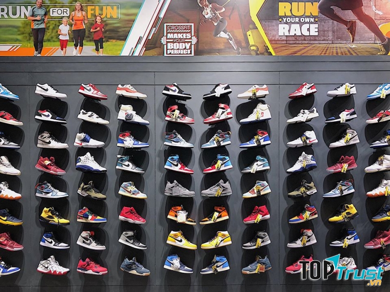 Những đôi sneaker chất lừ tại Fandy