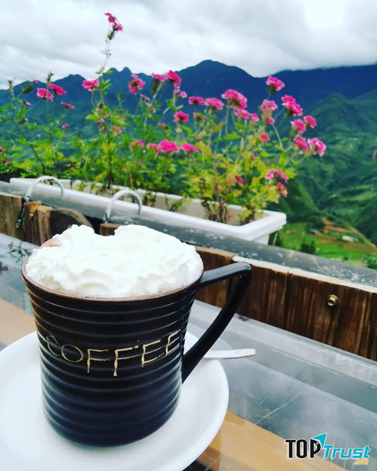 Fansipan Terrace Cafe & Home Stay