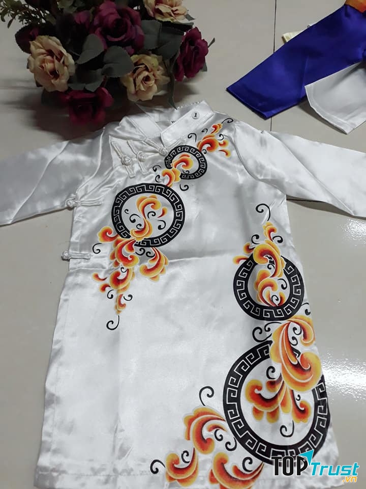Fashion show – Thanh Hoài là nơi chuyên bán và cho thuê áo dài giá rẻ dành cho người lớn và trẻ em.