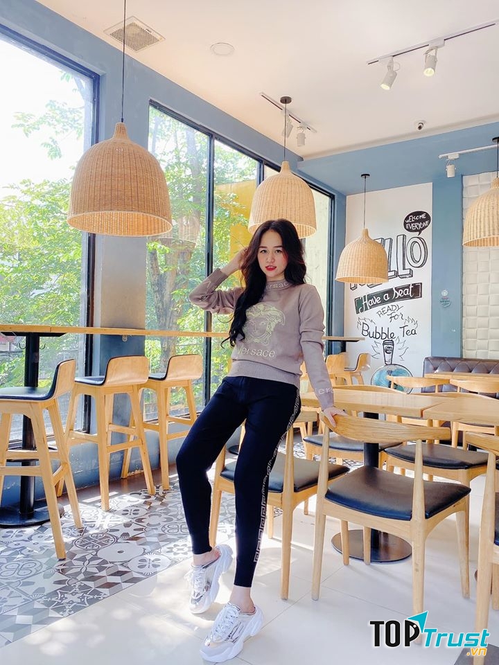 Áo thun họa tiết