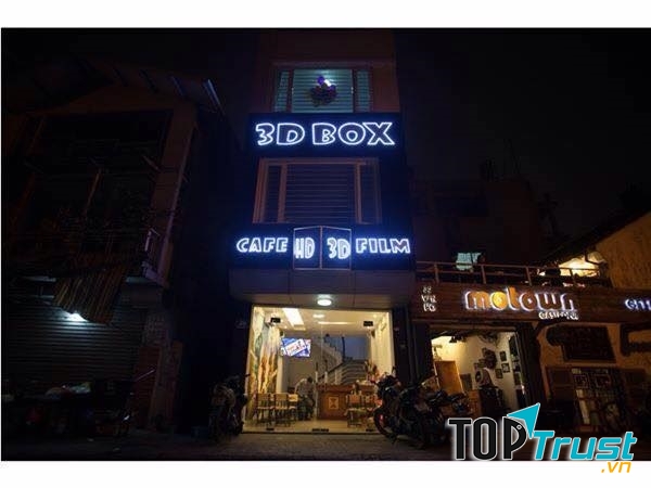 Toàn cảnh bên ngoài quán