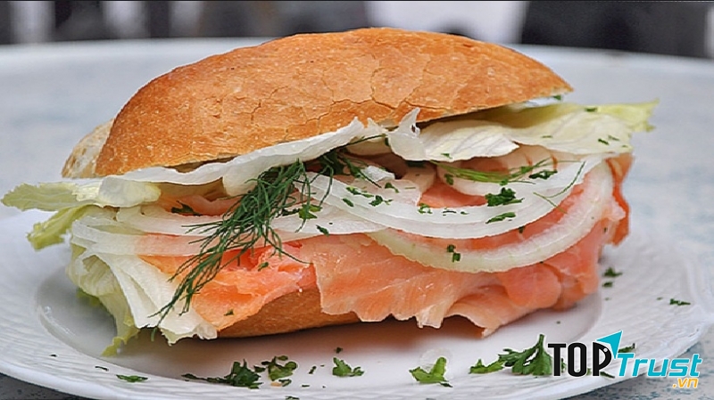 Bánh mì Fischbrotchen