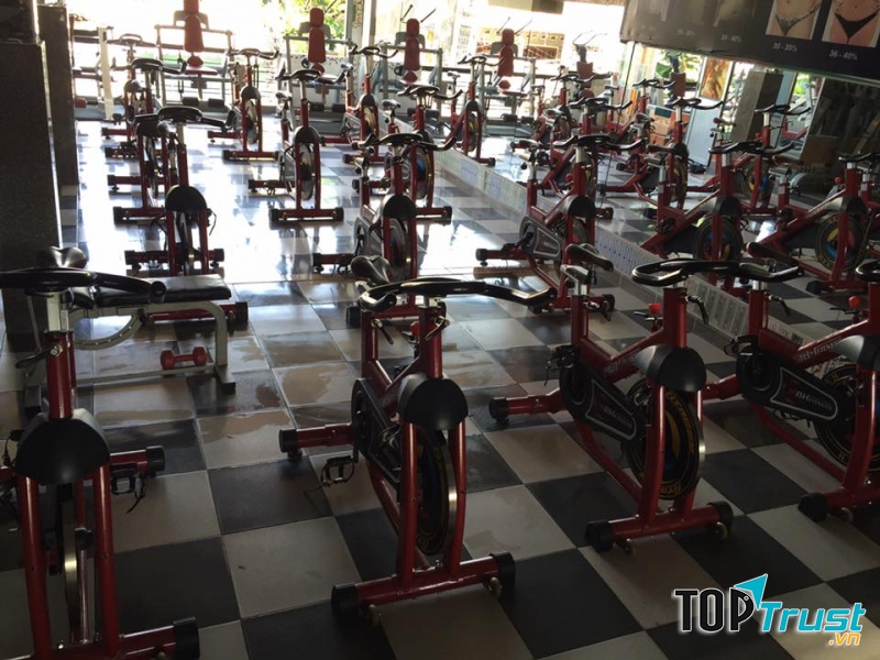 Các dụng cụ tại  Fitness_Gym Ozone 63 Phạm Ngọc Thạch