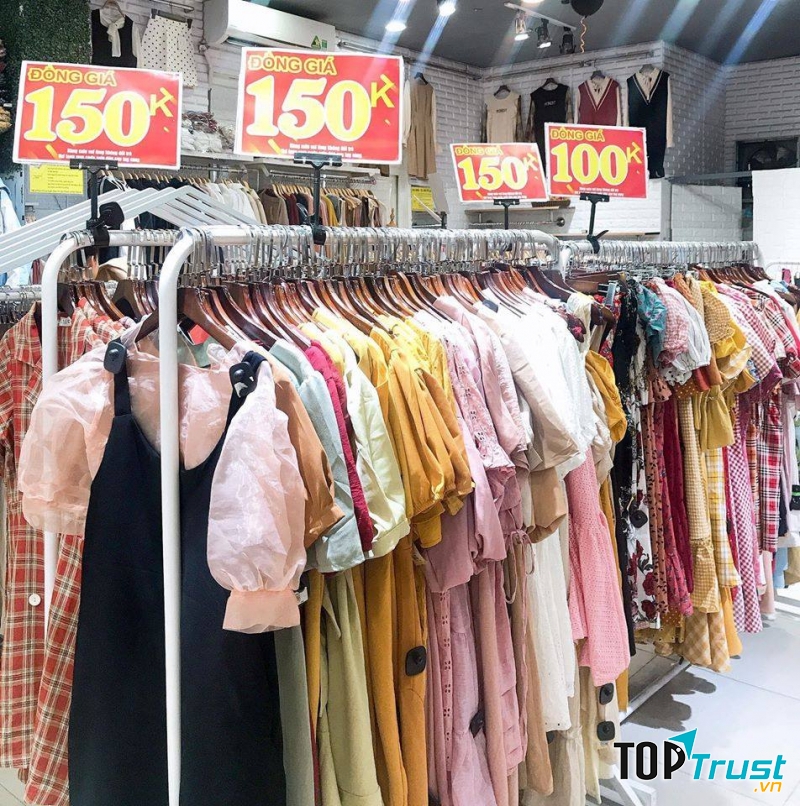 FM STYLE cũng thường xuyên tổ chức các chương trình khuyến mãi với giá cực ưu đãi mà chất lượng sản phẩm vẫn không hề thay đổi