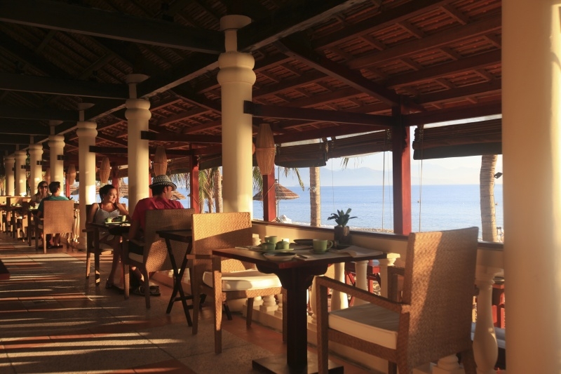 Một góc view đẹp tại một quán cafe
