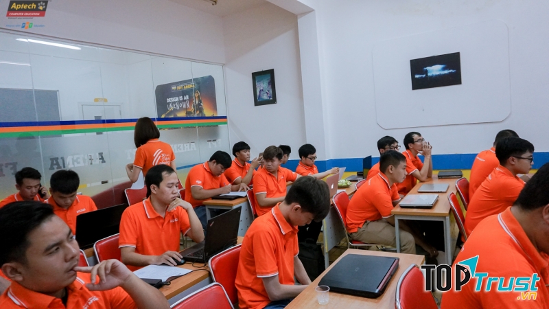 Lễ trao bằng của FPT Aptech