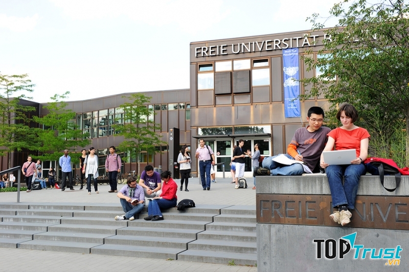 Trường đại học Free Berlin của Đức.