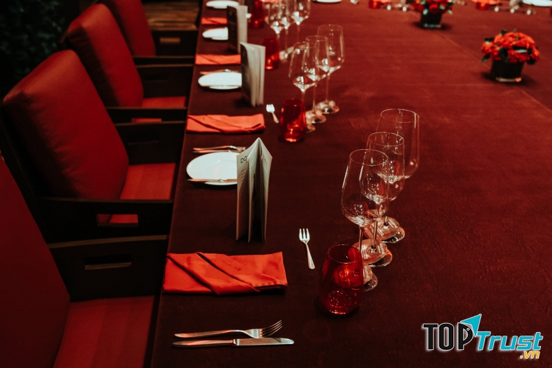 Không gian lãng mạn, tinh tế, tất cả đều được bố trí phù hợp và chú ý đến từng chi tiết nhỏ nhất.