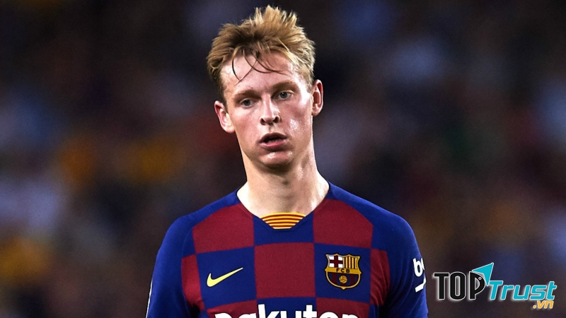Khi De Jong đạt phong độ tốt nhất, Barca là một đội bóng đáng sợ.