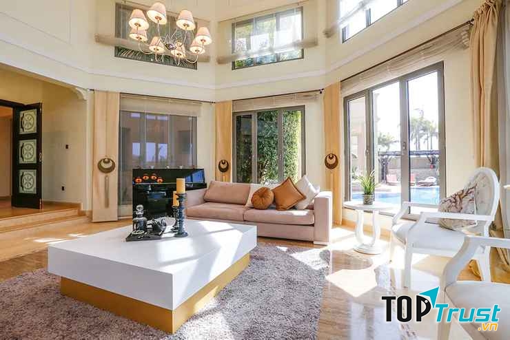 Frond Signature Villa In Palm Jumeirah, Dubai