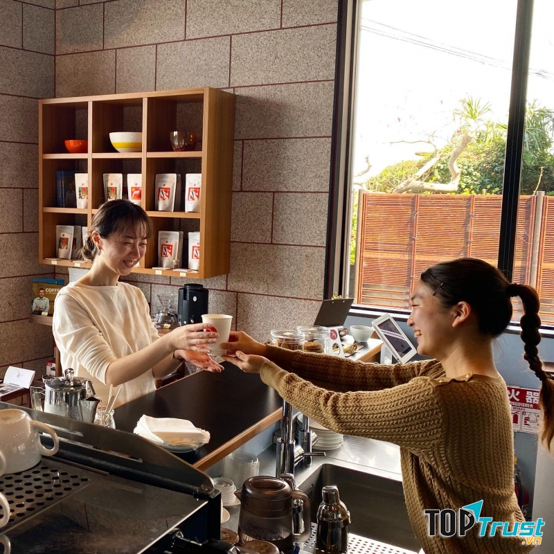 Fuglen Coffee Roasters Tokyo