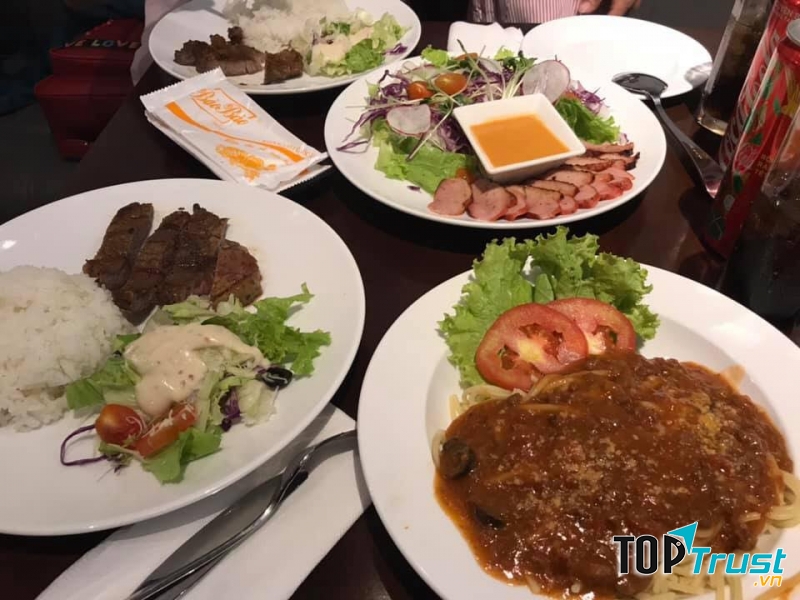 Funny Beef - Spaghetti & Beefsteak