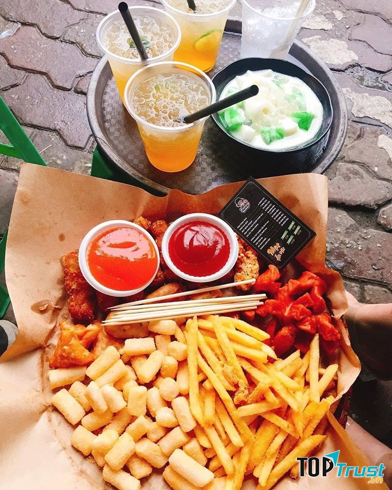 Tiệm nổi tiếng với menu phong phú và cách chế biến đặc biệt,