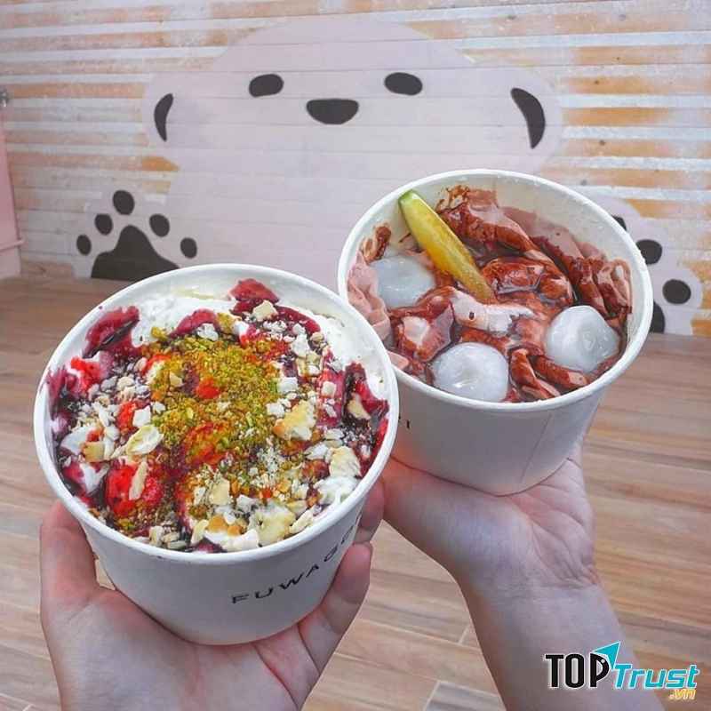 Những ly kem bông mịn màng thêm topping đa dạng