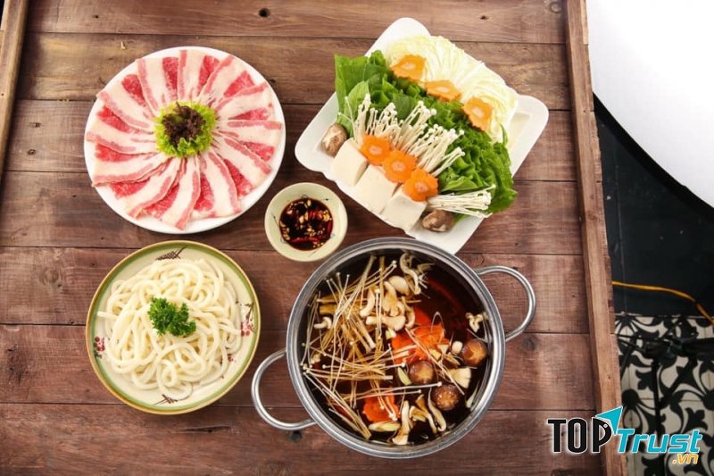 Buffet ngon, hấp dẫn tại nhà hàng