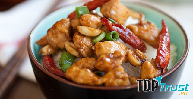   Món gà Kung Pao Trung Quốc