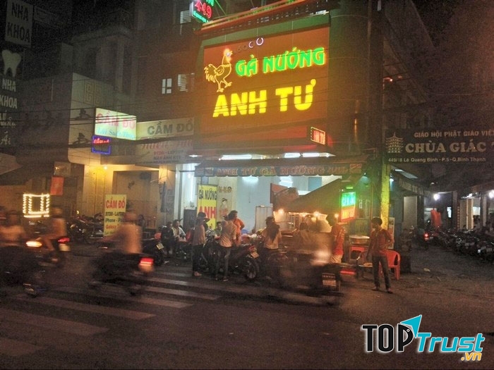 Gà nướng Anh Tư