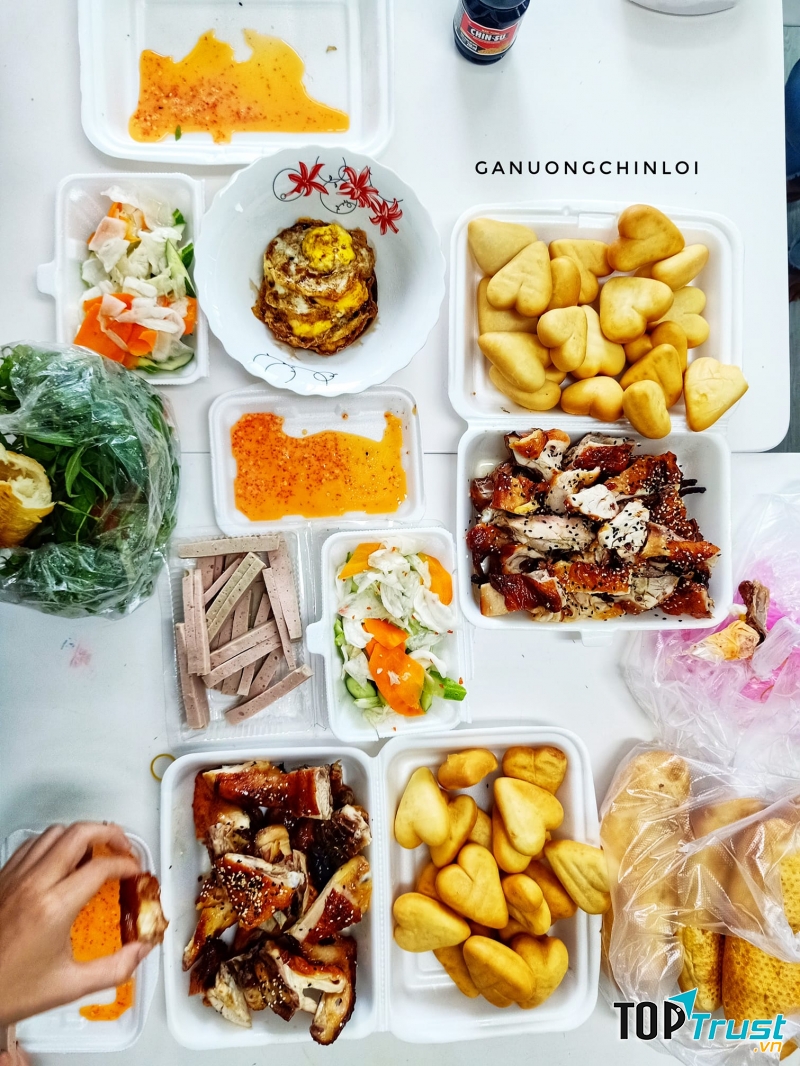 Gà Nướng Chín Lợi