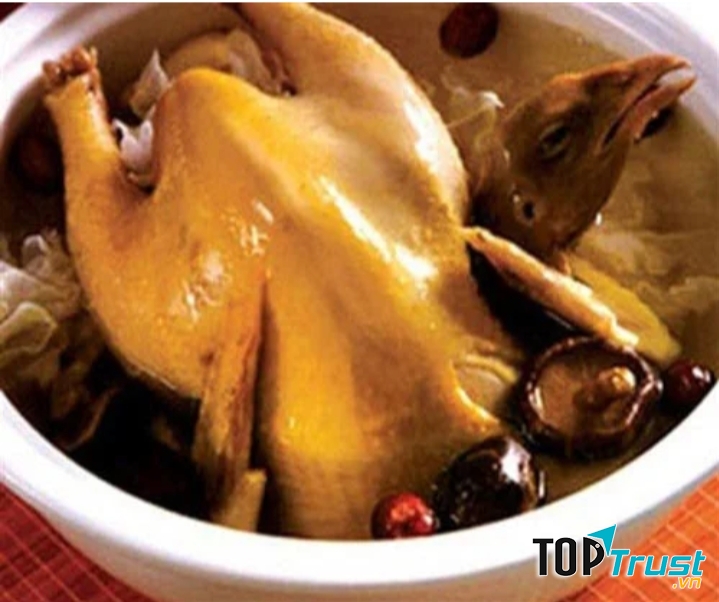 Món gà tần thuốc Bắc, hạt sen
