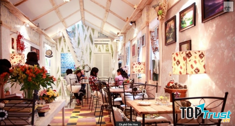 Da Nang Souvenirs & coffee