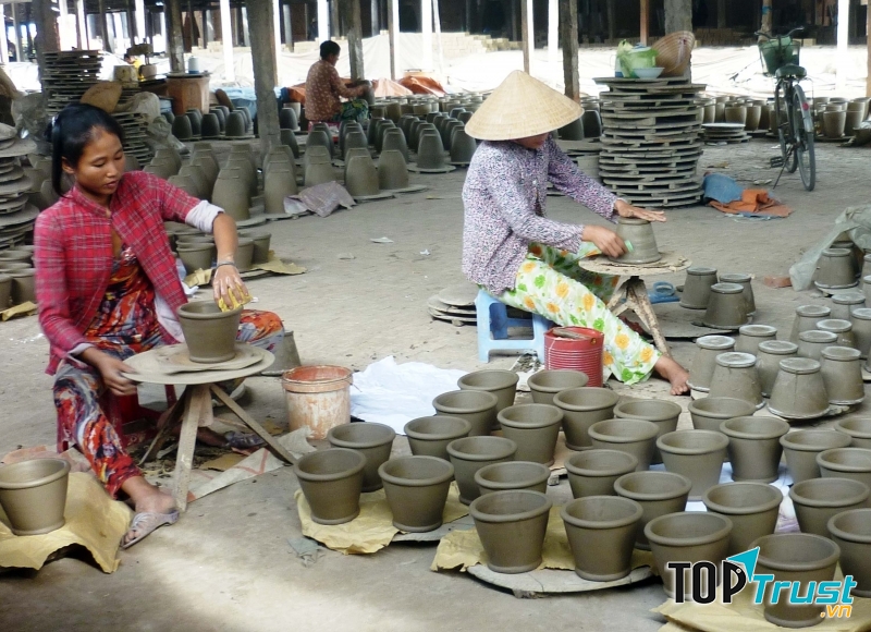 Gạch gốm mỹ nghệ Vĩnh Long