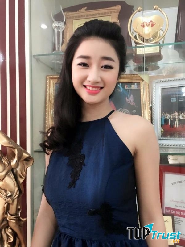Hoa hậu Bản sắc Việt - Trần Thị thu Ngân