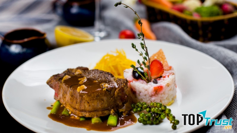 Gan ngỗng xốt giấm đen